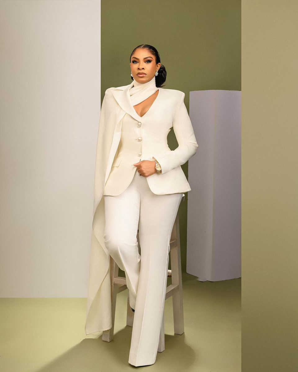 Designer Women Pants Suits Cus - Women'S Red Formal Wear incelemesi ve fiyatı